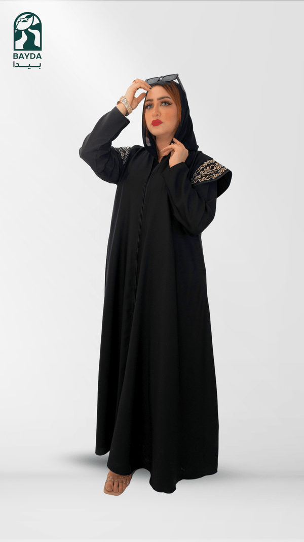 عباءة كريب كوري مطرزة بتصميم خلفي مميز مع طرحة